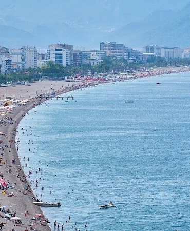 Turizmde İletişim: Gülümsemenin Ötesinde Bir Sanat